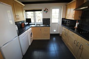 Kitchen- click for photo gallery